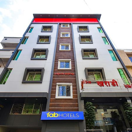 Fabhotel Prime Kharadi Residency - Nr Lohgaon ปูเน่ ภายนอก รูปภาพ