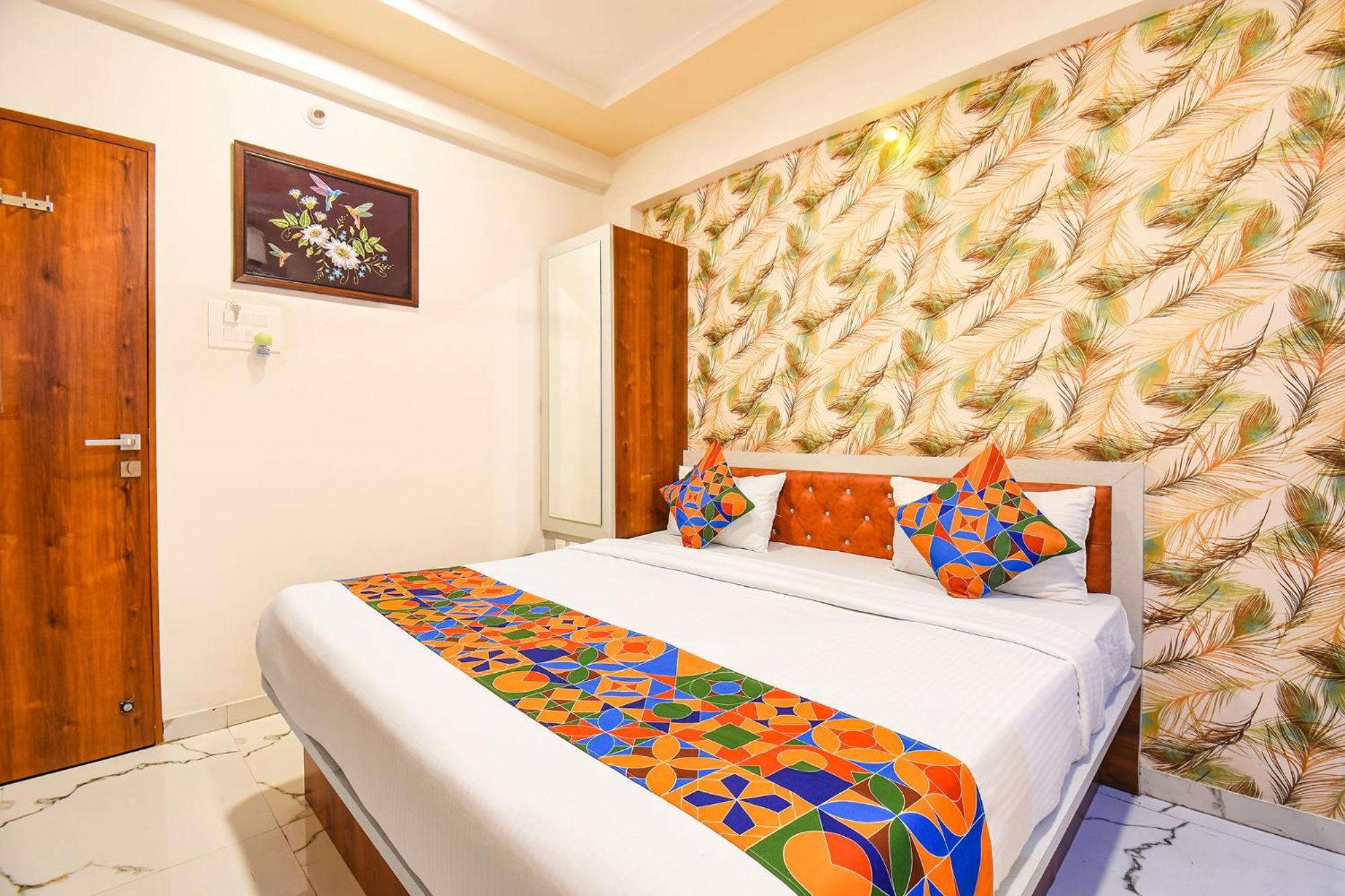Fabhotel Prime Kharadi Residency - Nr Lohgaon ปูเน่ ภายนอก รูปภาพ