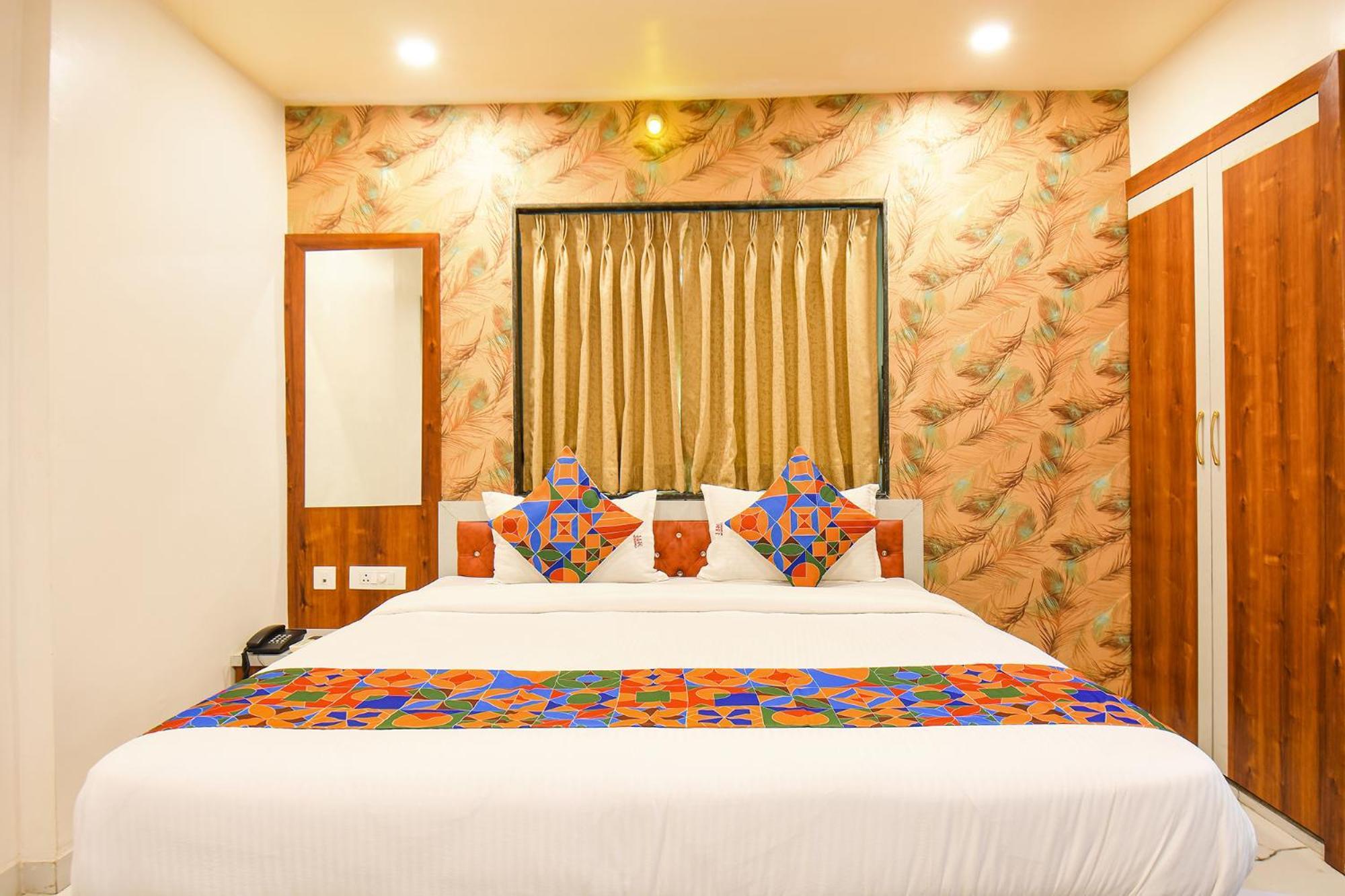 Fabhotel Prime Kharadi Residency - Nr Lohgaon ปูเน่ ภายนอก รูปภาพ