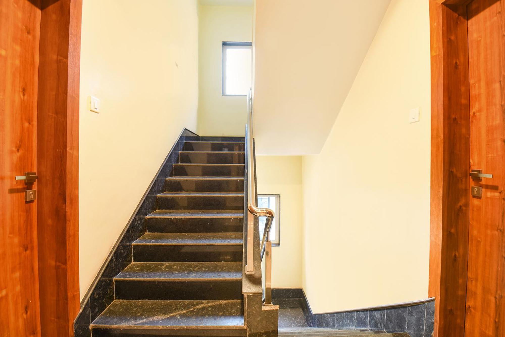 Fabhotel Prime Kharadi Residency - Nr Lohgaon ปูเน่ ภายนอก รูปภาพ